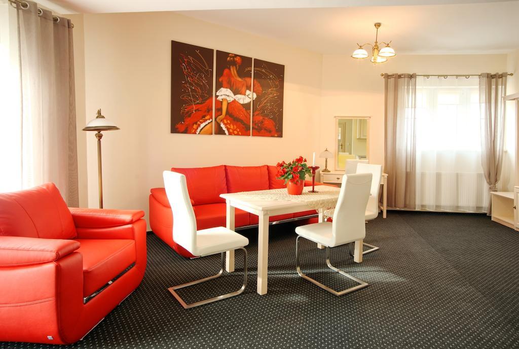Osada Dankow Hotell Miłomłyn Eksteriør bilde